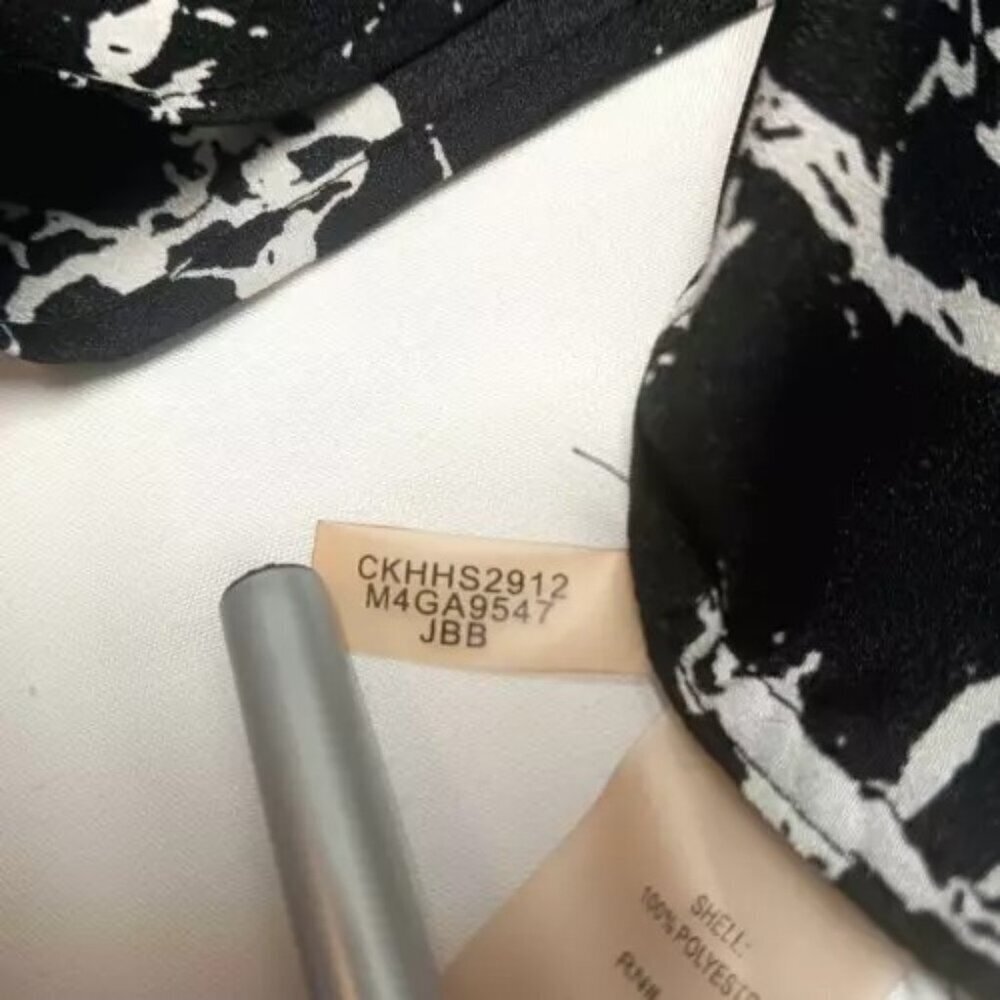 Calvin Klein Womens Blouse Medium Black White Roll Tab Long Sleeve Front Pockets - Picture 7 of 9